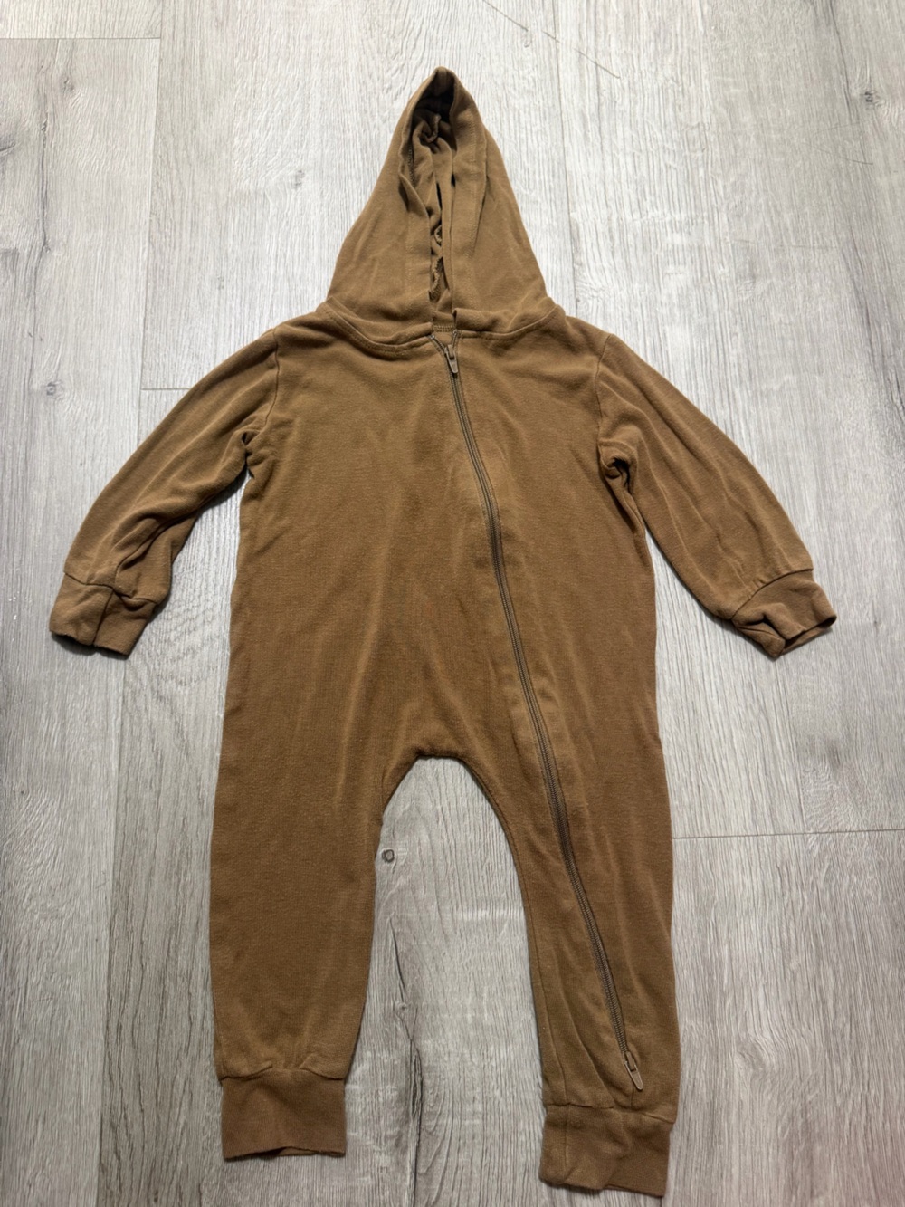 Kyte BABY Hooded Zippered Romper in Brown size 12-18M